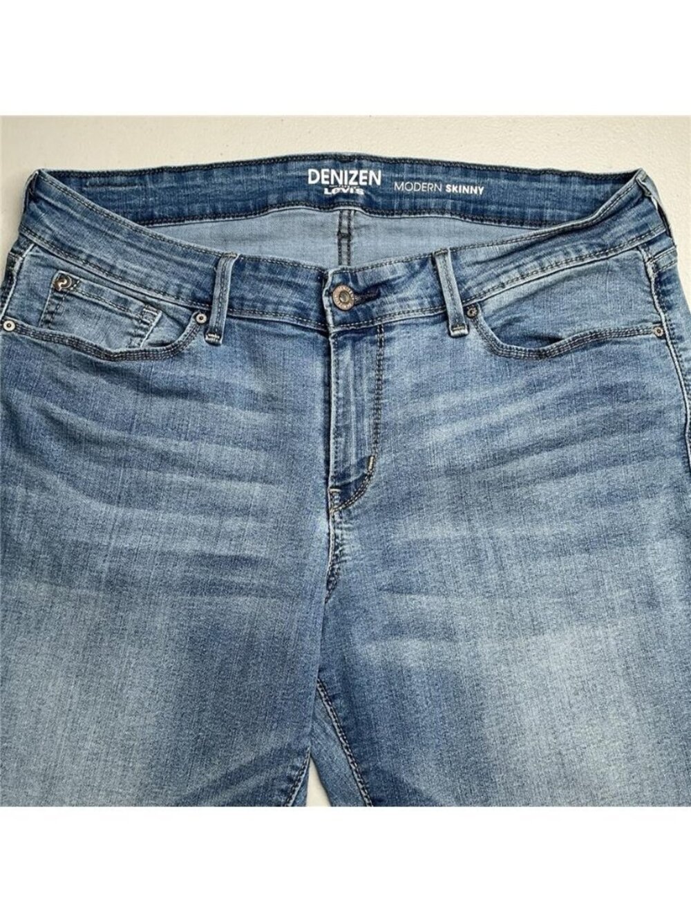 Denizen Levis Women's Jeans Modern Skinny 12M 31x32 Blue Preowned